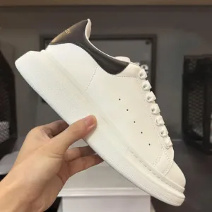 High Quality Luxury Leather Shoes Designer Men Women Fashion Comfortable Walking White Thick Soled Female Lace-up Sport Sneakers